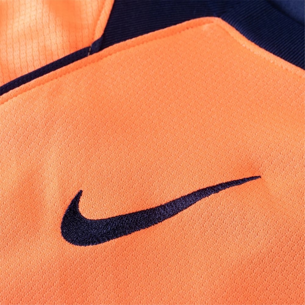 Camisa Barcelona III 25/26 Torcedor Total 90 Nike Masculina Laranja Azul Marinho