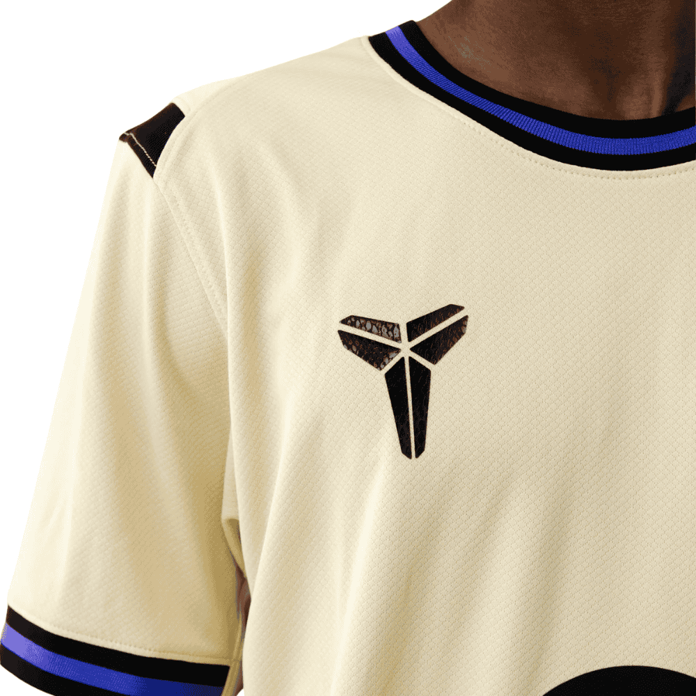 Camisa Futebol Barcelona II 25/26 Torcedor Kobe Bryant Gold Masculina
