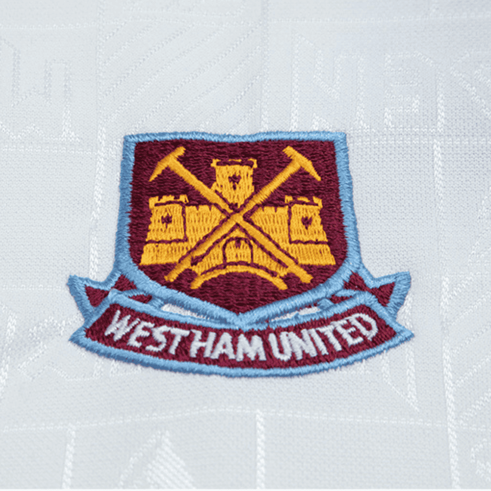 Camisa Futebol Retrô Collab West Ham x Iron Maiden 1999/2001 Torcedor Branca e Azul Masculina