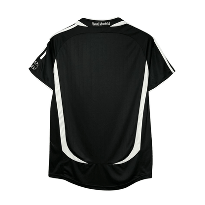 Camisa Real Madrid Retrô 06/07 Torcedor Preta Masculina